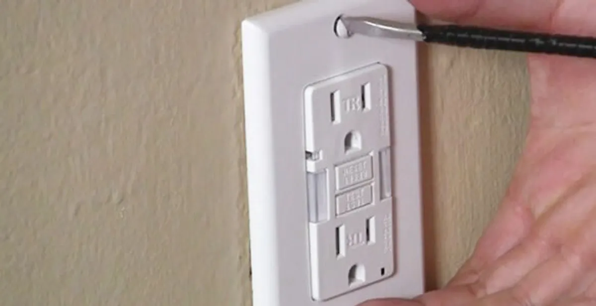 gfc outlets service securing and mounting ground fault circuit interrupter outlet by certified electricians in Houston, TX
